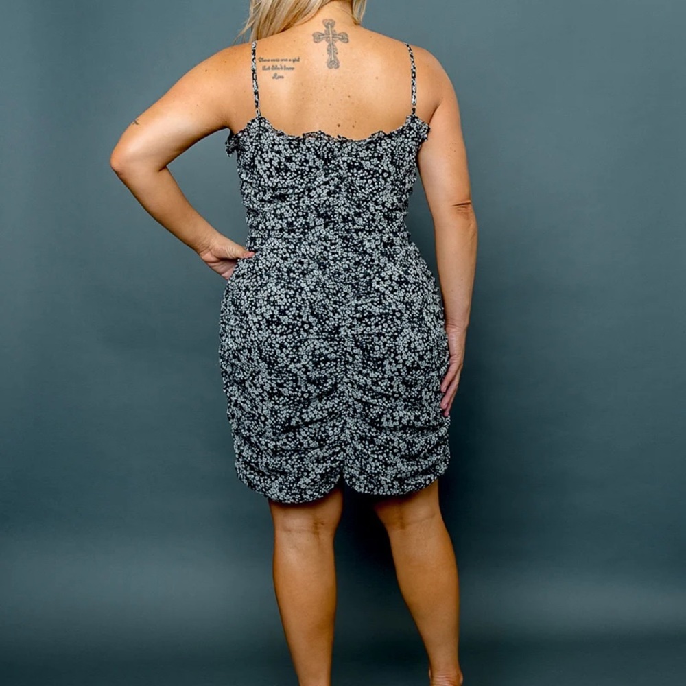 Floral Print Ruched Spaghetti Strap Midi Dress With Ruffle Trim Sweetheart Neck - Picture 3 of 3